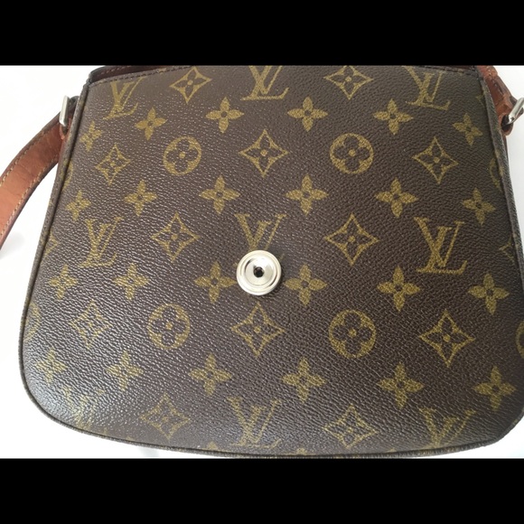 Authentic vintage Louis Vuitton cross body bag. - Picture 7 of 9